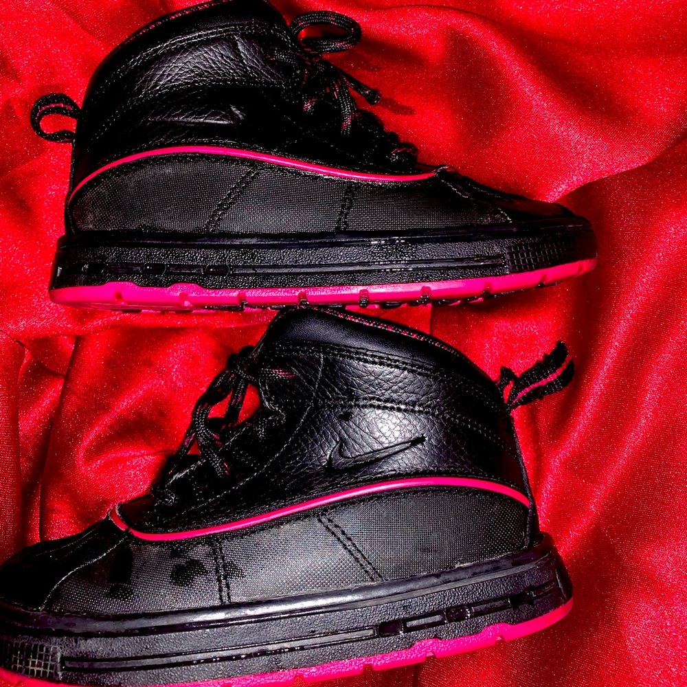 Nike- Black and hot pink boots size 9C